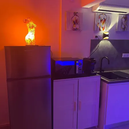 The Naturist Glamour Lägenhet *