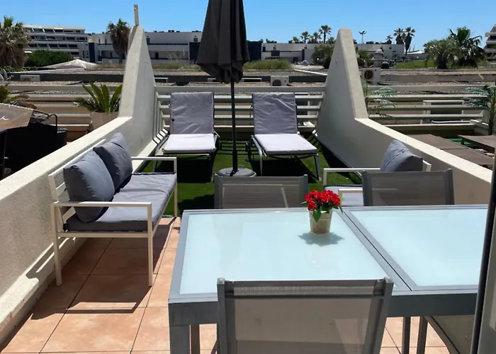 Daire The Naturist Glamour